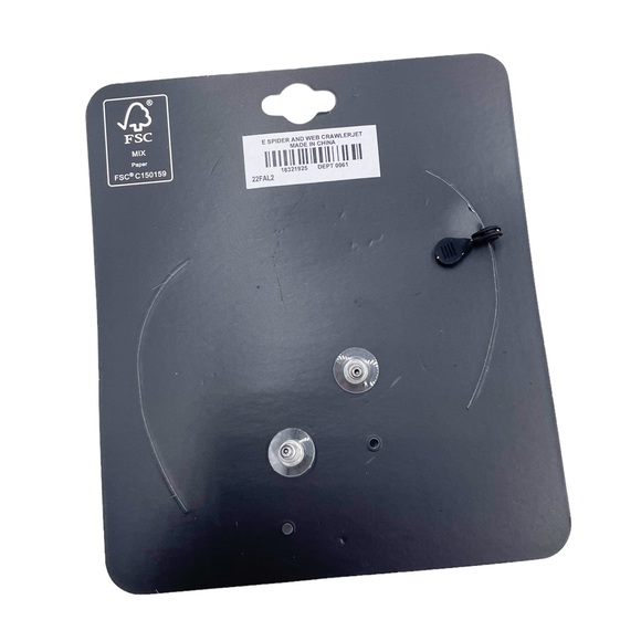 NEW Torrid Halloween Spider Web and Spider Earring Set Stud and Ear Cuff Black - Picture 4 of 8